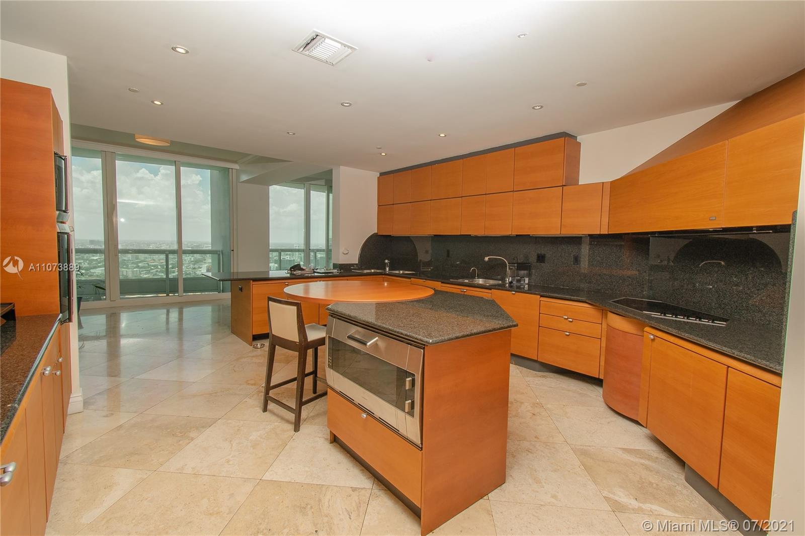 SANTA MARIA CONDO - Residential