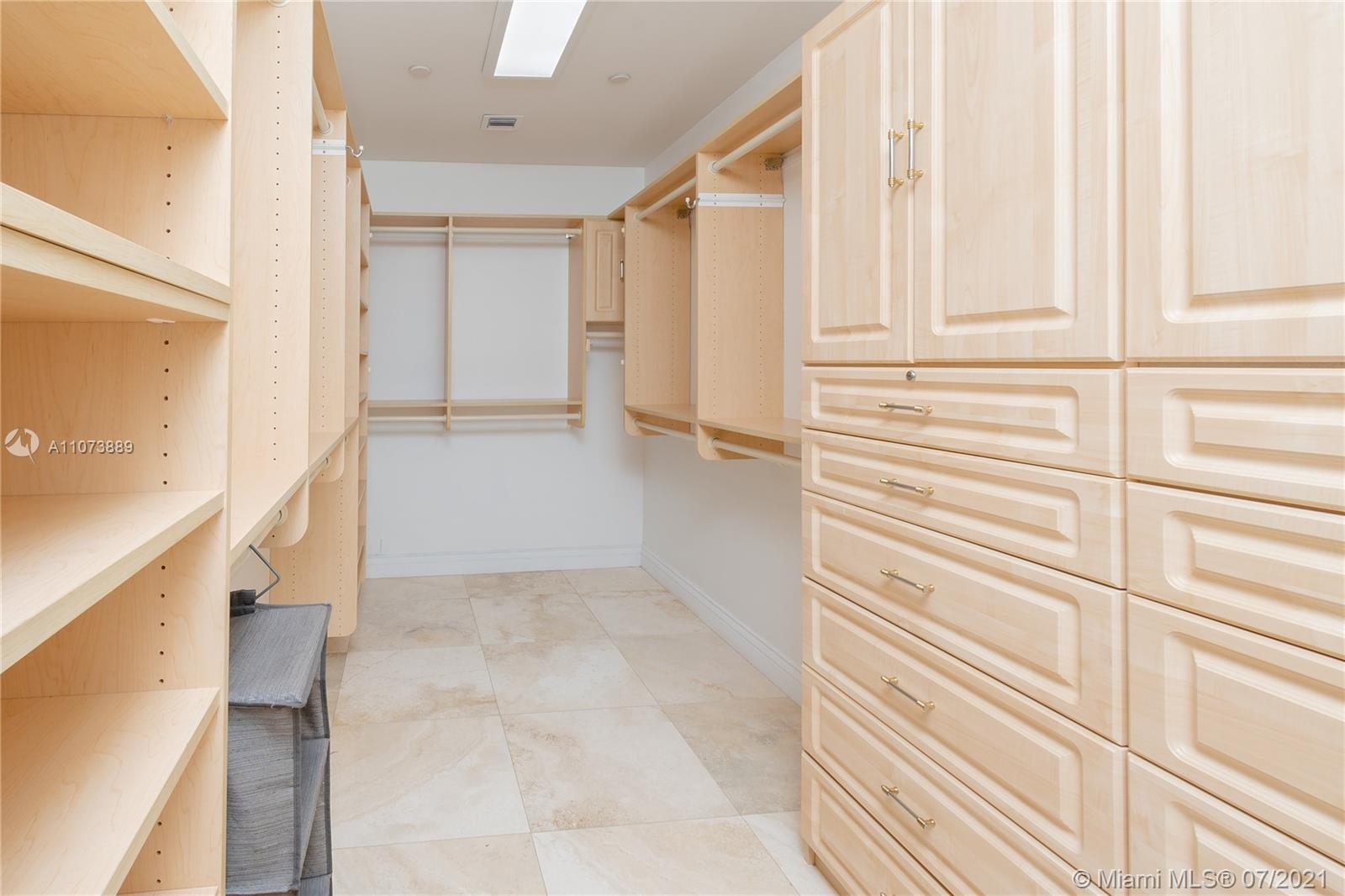 SANTA MARIA CONDO - Residential