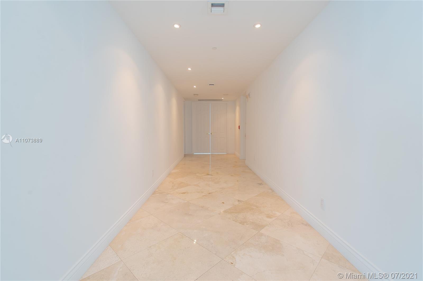 SANTA MARIA CONDO - Residential