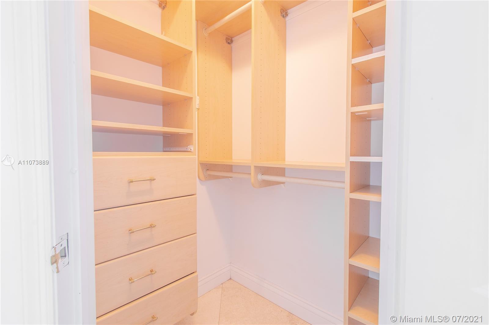 SANTA MARIA CONDO - Residential