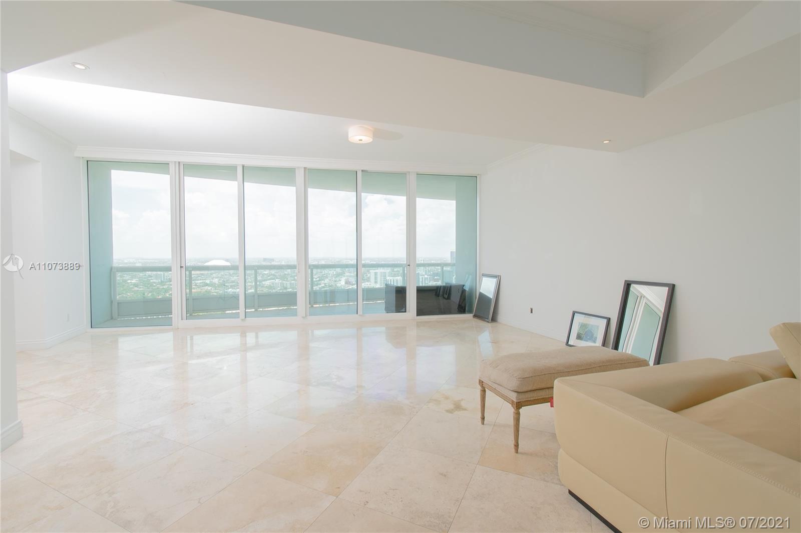 SANTA MARIA CONDO - Residential