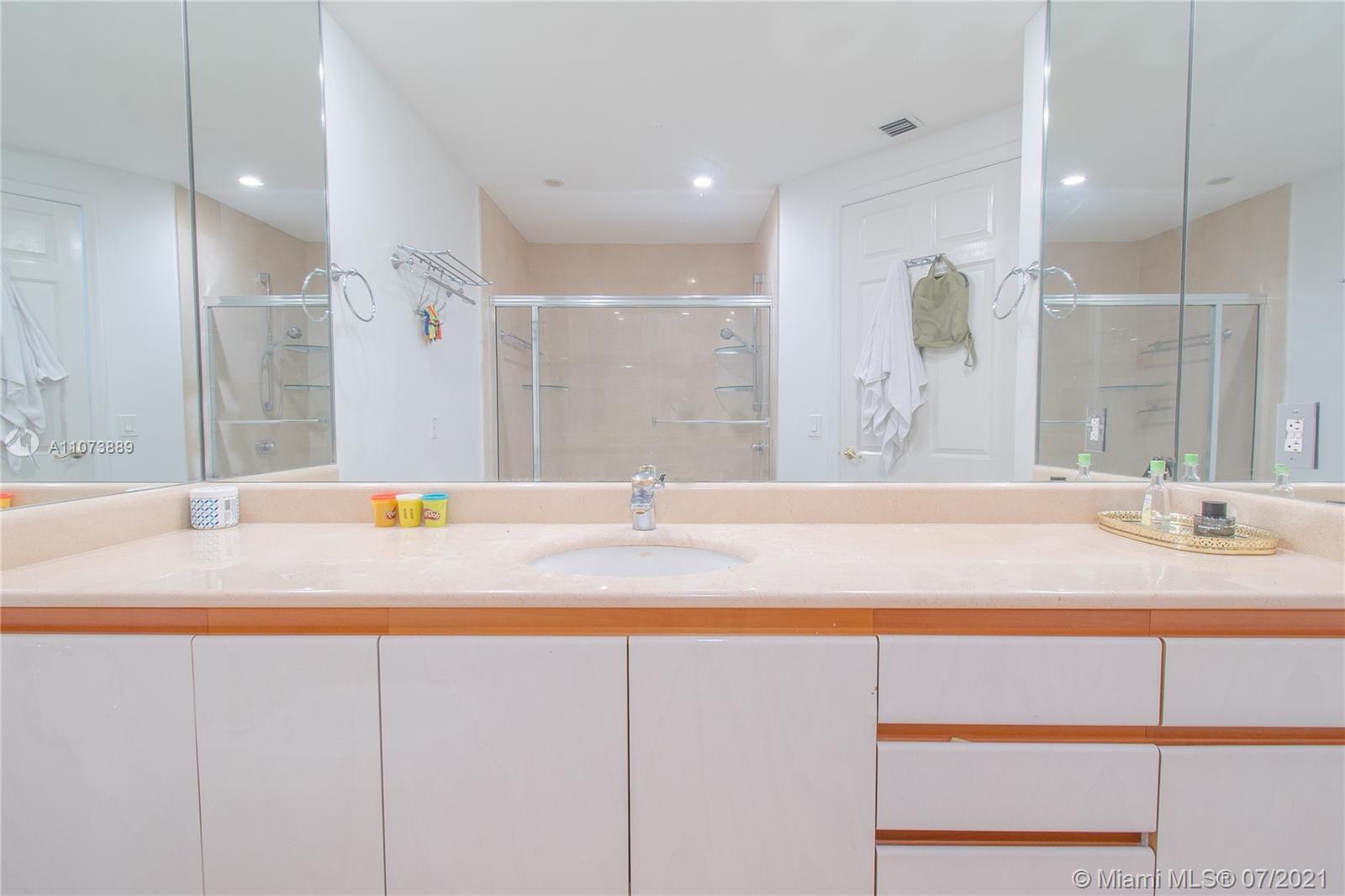 SANTA MARIA CONDO - Residential