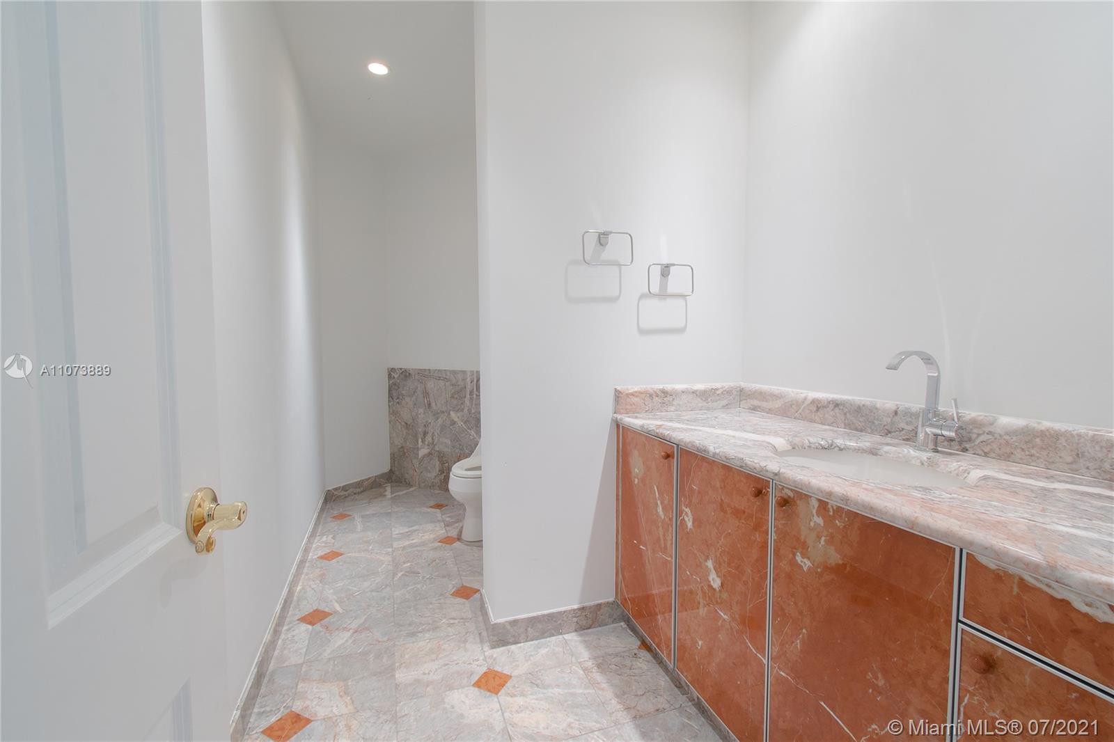 SANTA MARIA CONDO - Residential