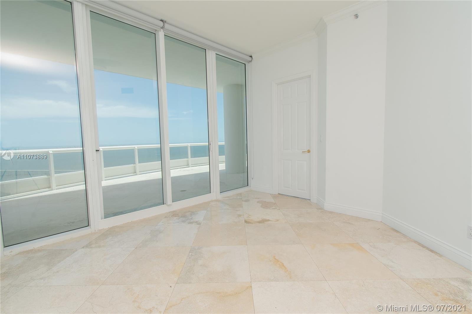 SANTA MARIA CONDO - Residential