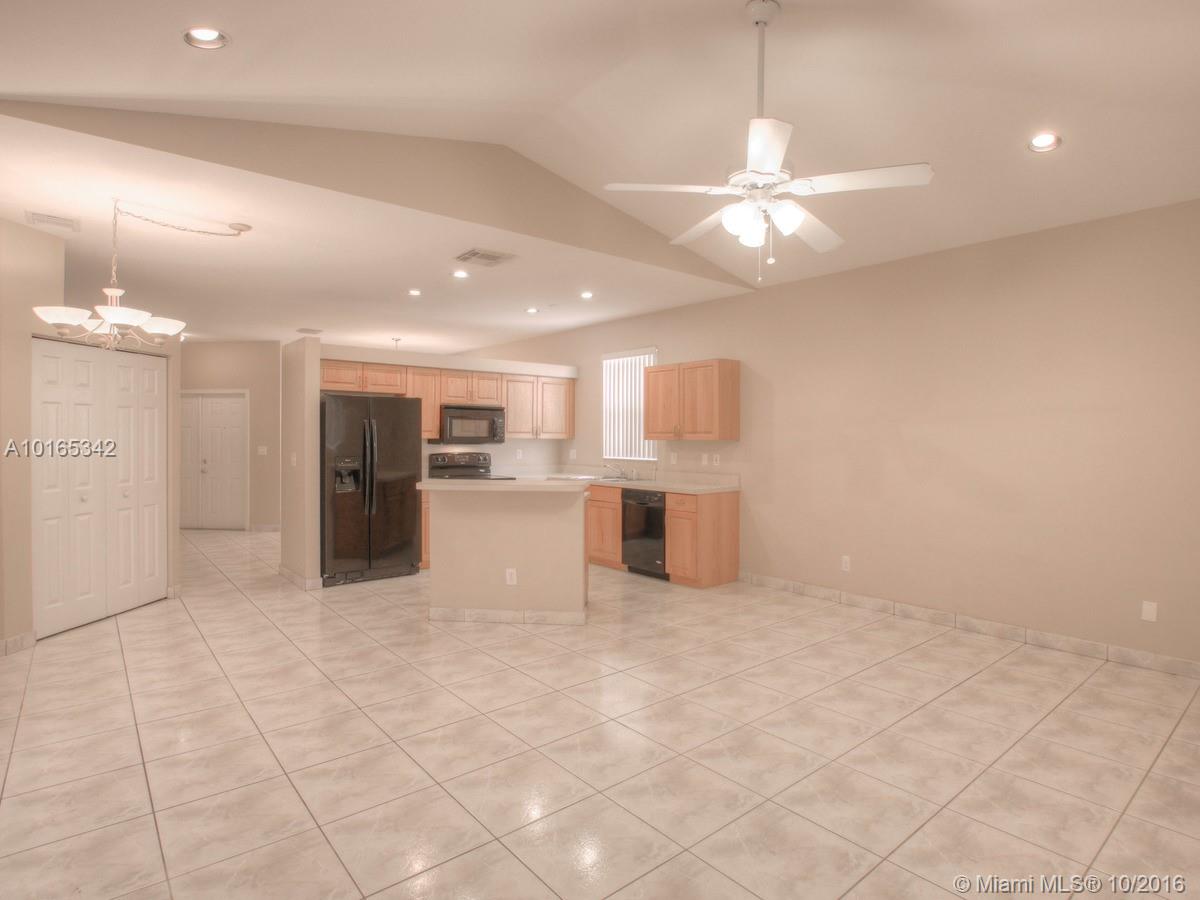 Lakes Of Newport II 158-2 - Residential Lease