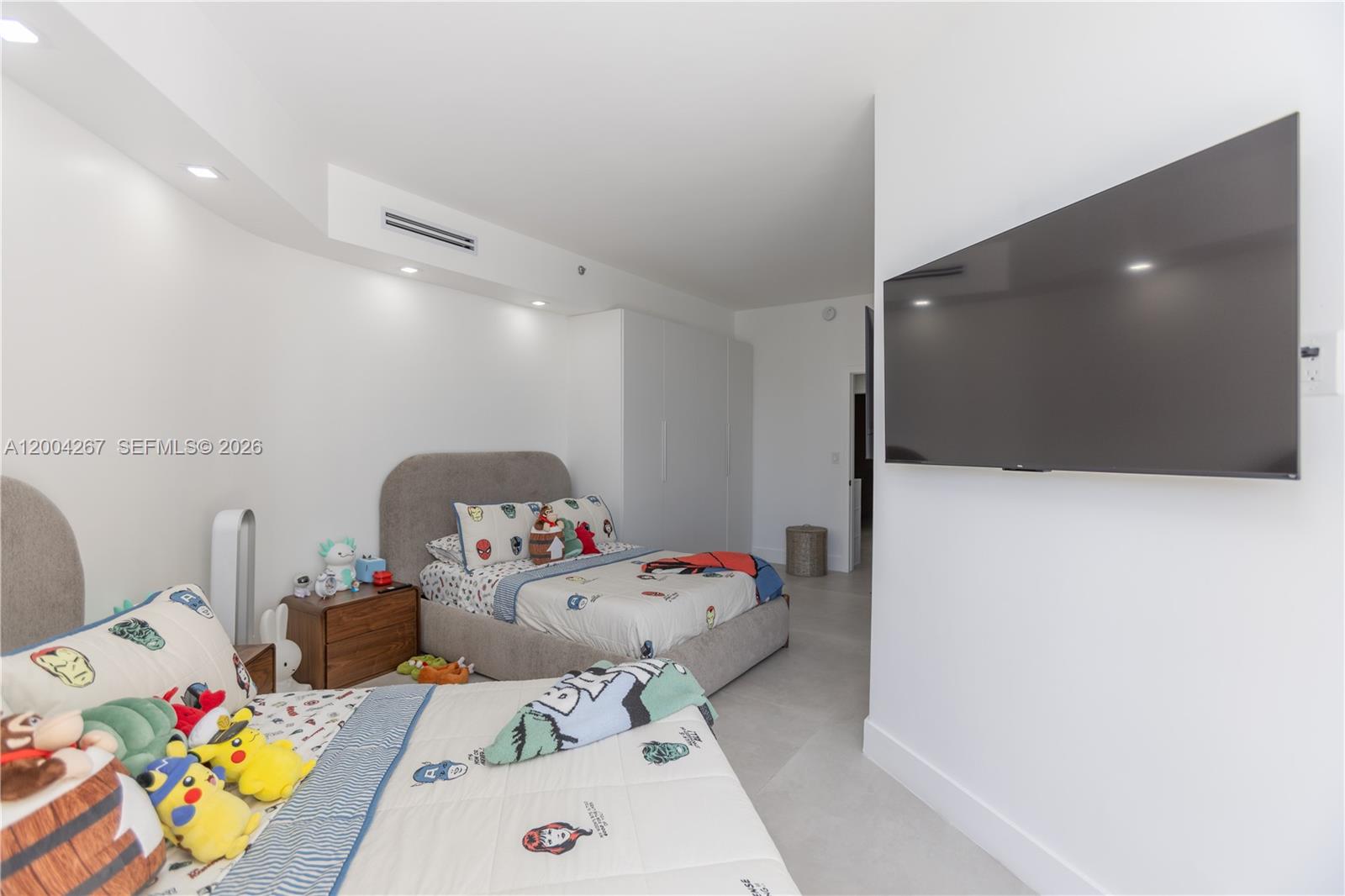 TERRACES NORTH TURNBERRY - Residential