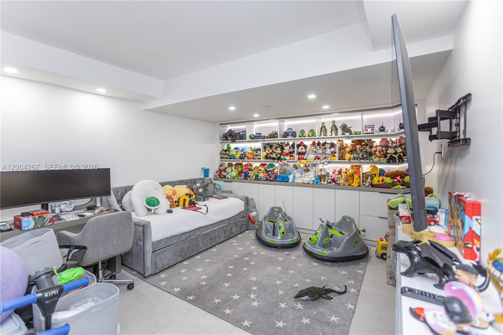 TERRACES NORTH TURNBERRY - Residential