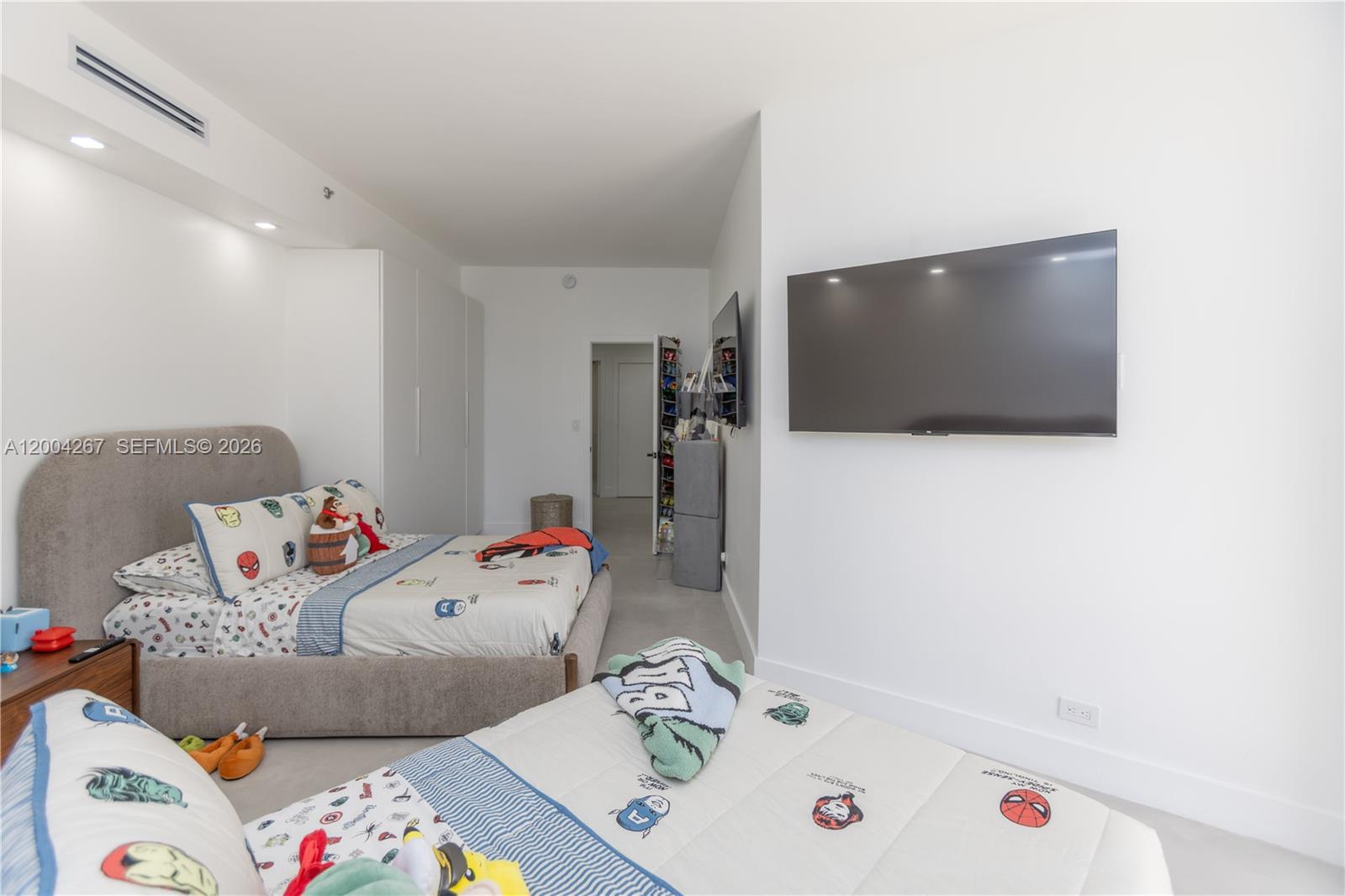 TERRACES NORTH TURNBERRY - Residential