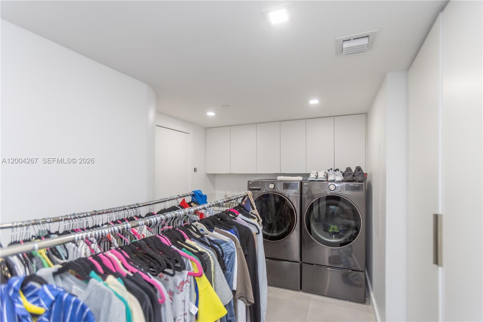 TERRACES NORTH TURNBERRY - Residential