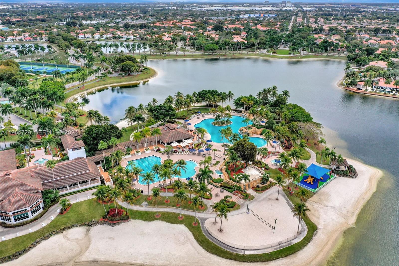 DORAL ISLES ANTILLES 1ST - Residential