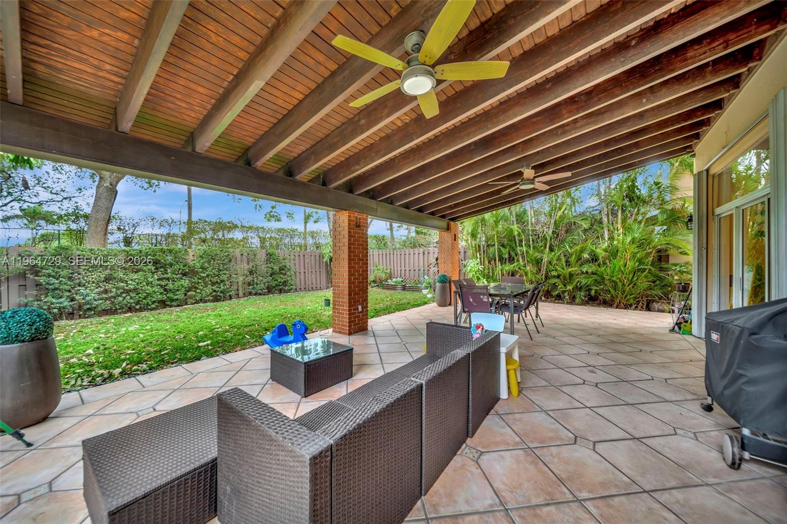 DORAL ISLES ANTILLES 1ST - Residential