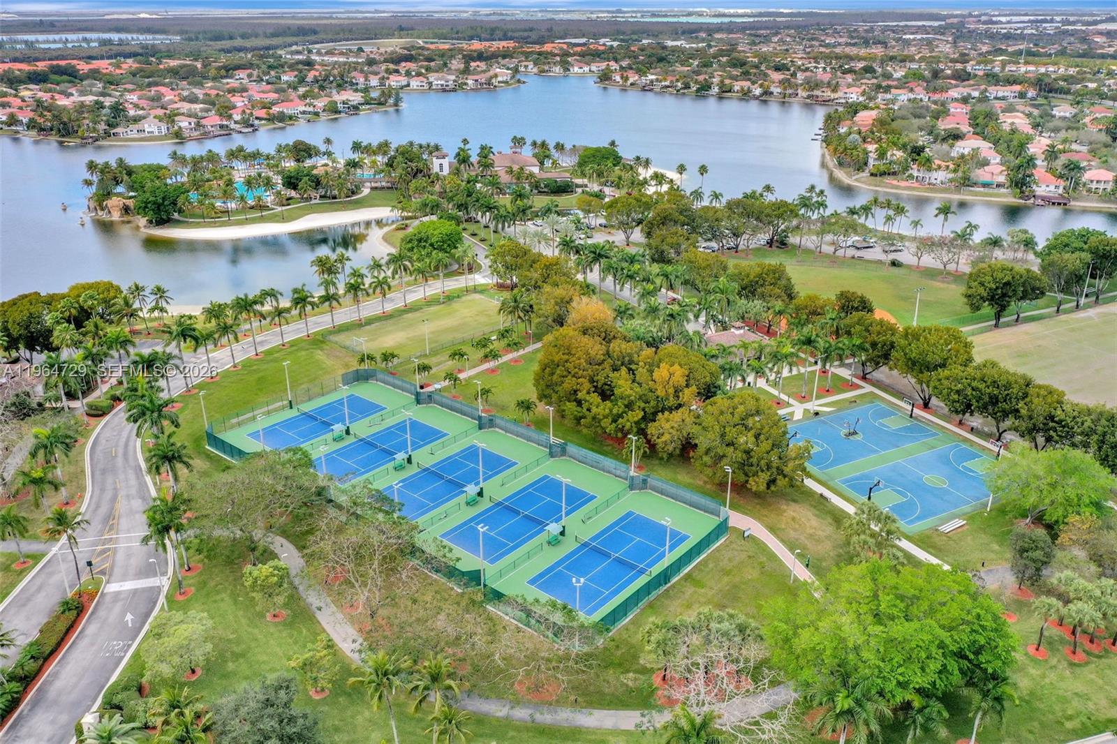 DORAL ISLES ANTILLES 1ST - Residential