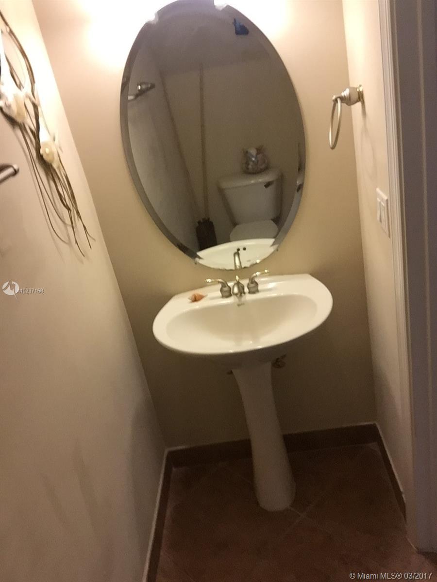 Lyons Indust Park 71-1 B - Residential Lease