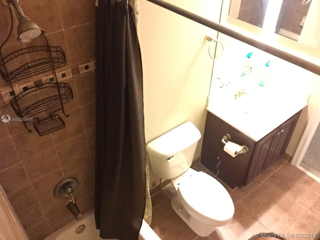 Lyons Indust Park 71-1 B - Residential Lease