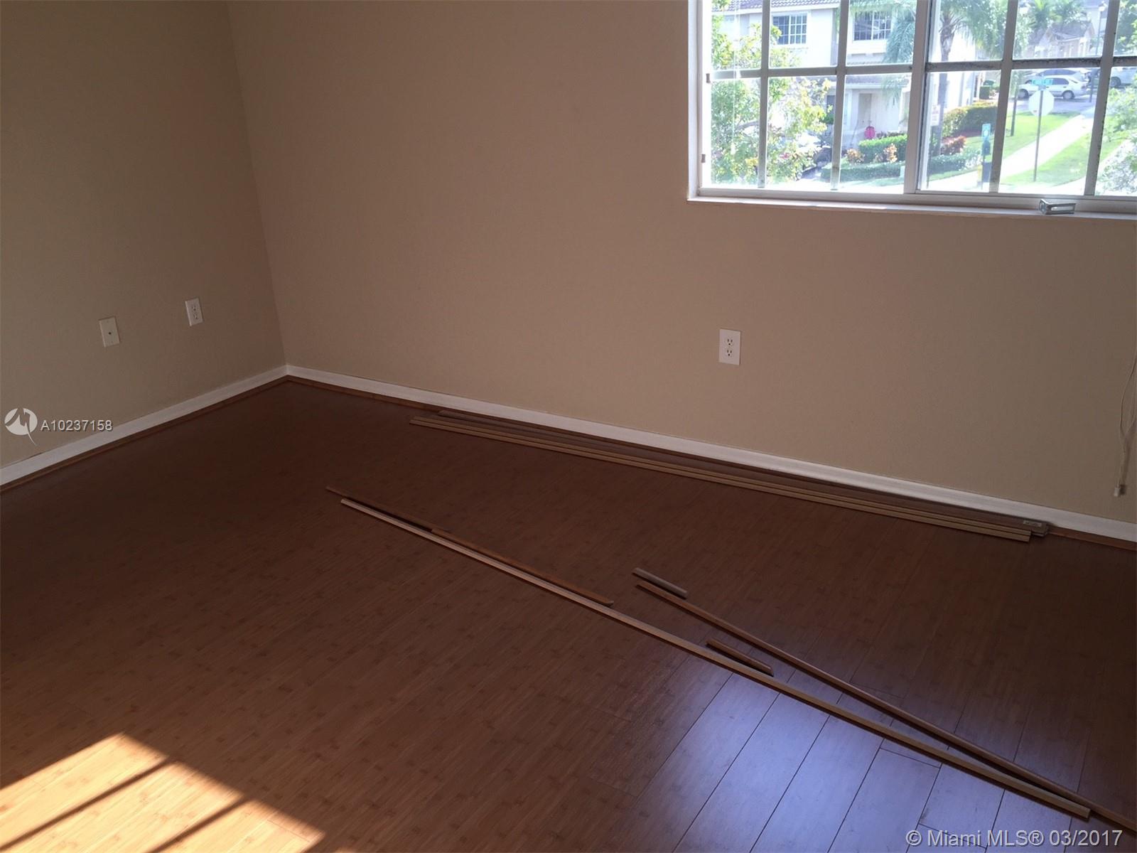 Lyons Indust Park 71-1 B - Residential Lease