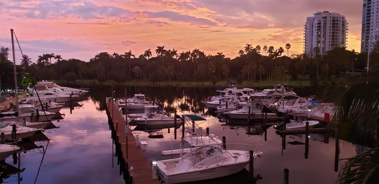 RIVER RUN CONDO PH I - Residential