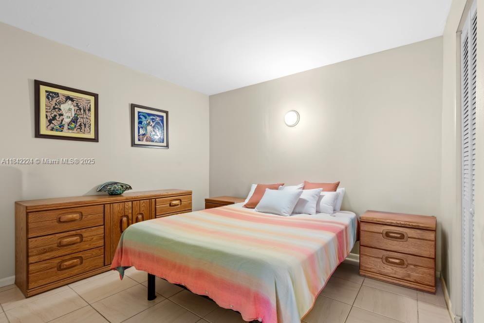 RIVER RUN CONDO PH I - Residential