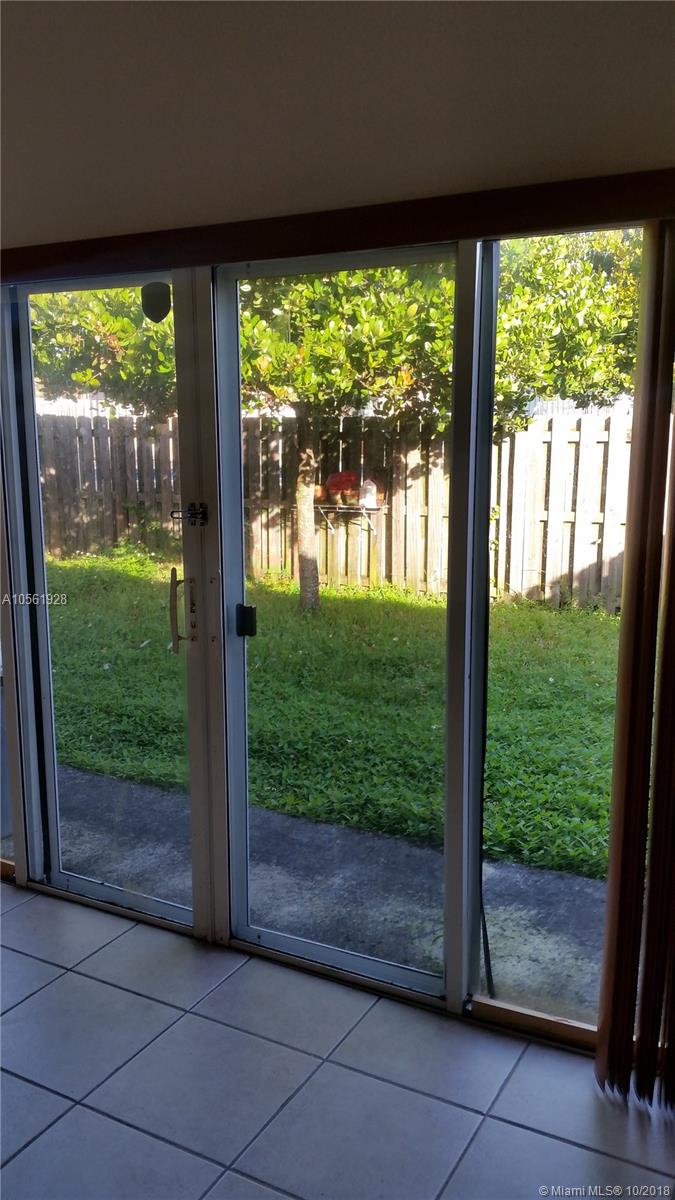 EUREKA PALM GARDEN - Residential