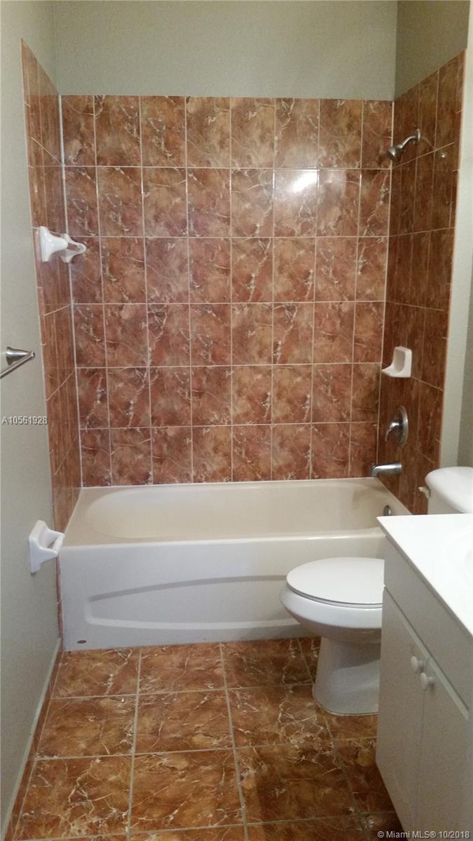 EUREKA PALM GARDEN - Residential