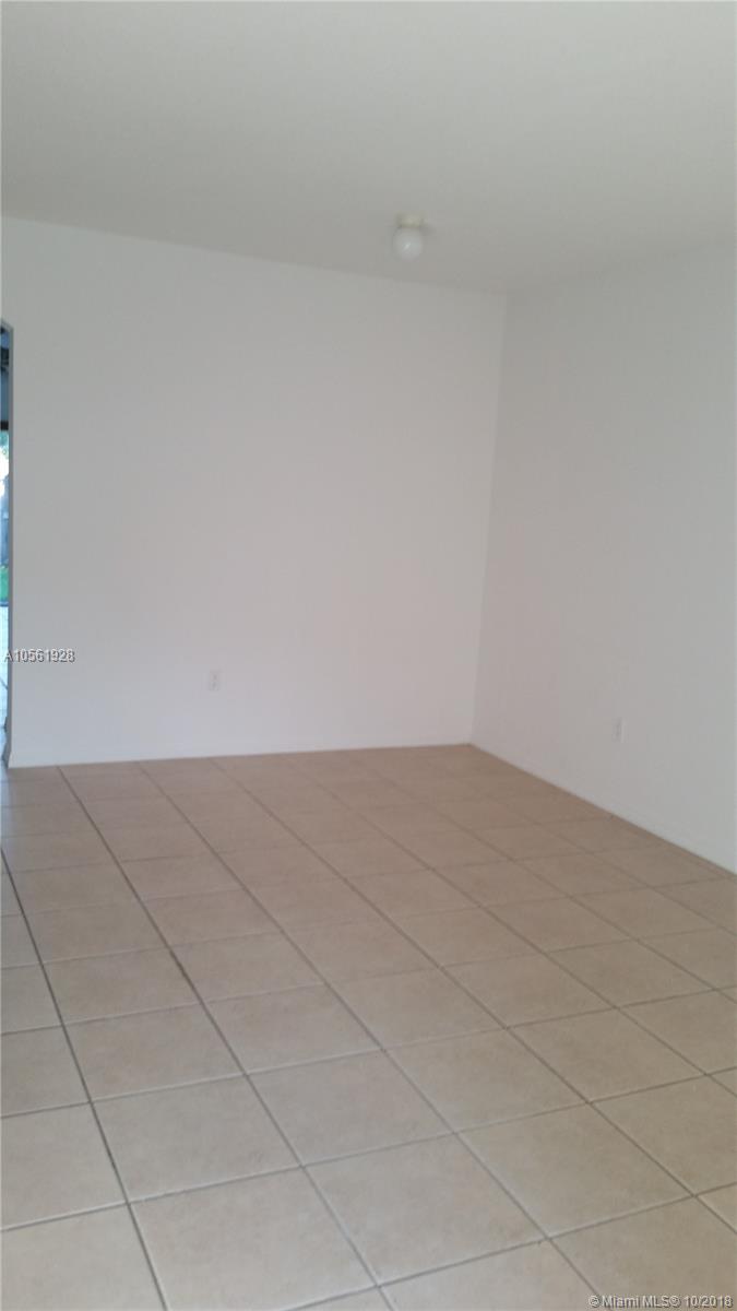 EUREKA PALM GARDEN - Residential