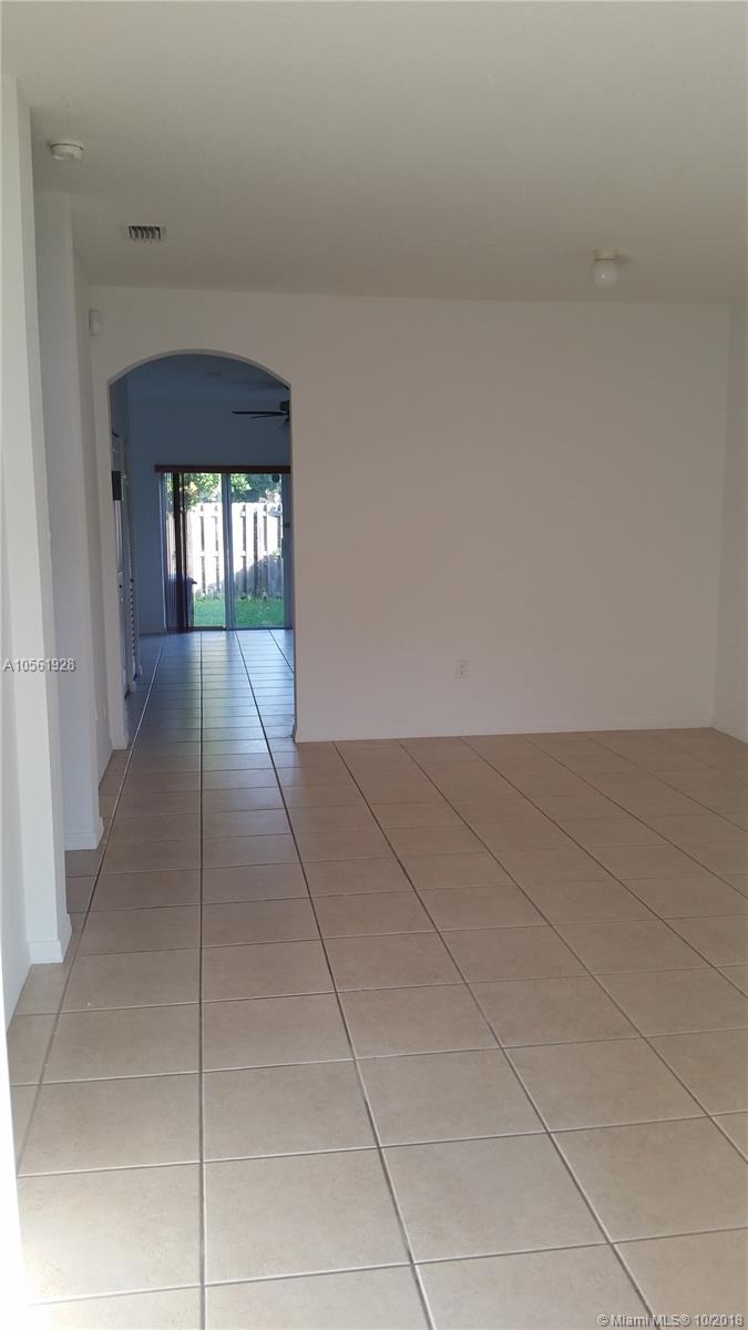 EUREKA PALM GARDEN - Residential