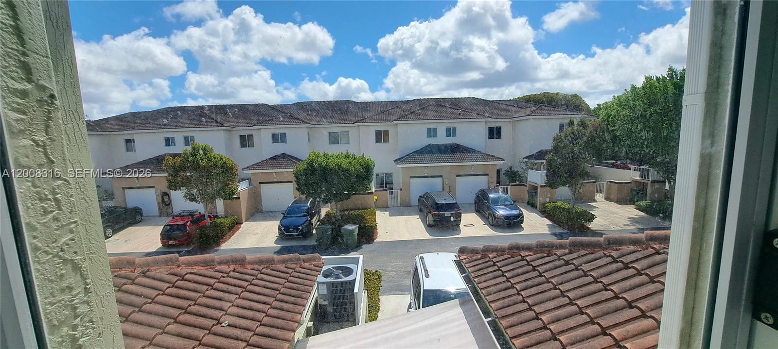 TOWNGATE NORTH - Residential