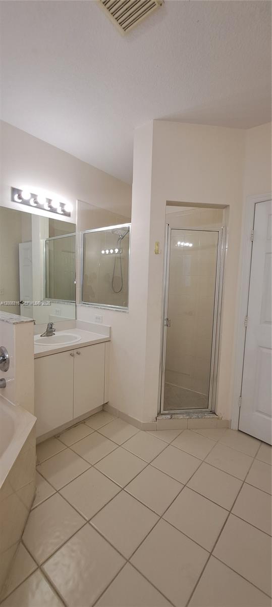 TOWNGATE NORTH - Residential