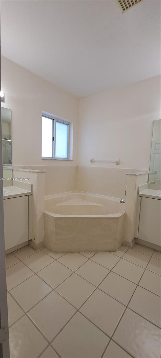 TOWNGATE NORTH - Residential