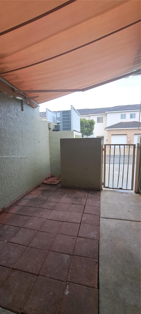 TOWNGATE NORTH - Residential