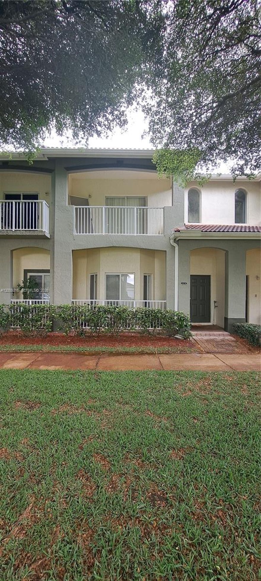 Towngate North in Homestead (33035) is a gated, Mediterranean-style townhome community featuring 2 bedrooms residence, often with 2.5 baths, 1-car garages, and private fenced patios. Located within the Keys Gate area, it offers resort-style amenities, including a clubhouse, pool, tot lot, and 24-hour security, with easy access to Florida's Turnpike.