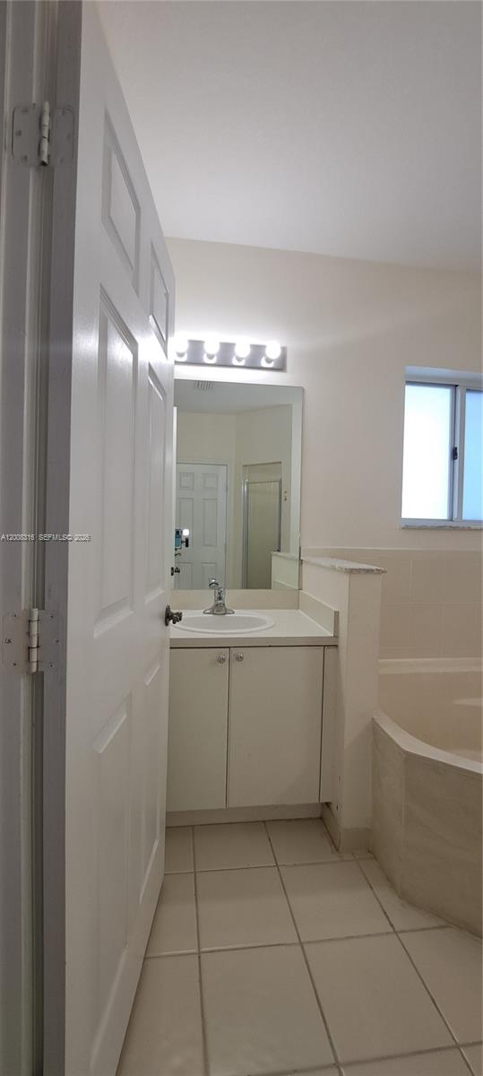 TOWNGATE NORTH - Residential