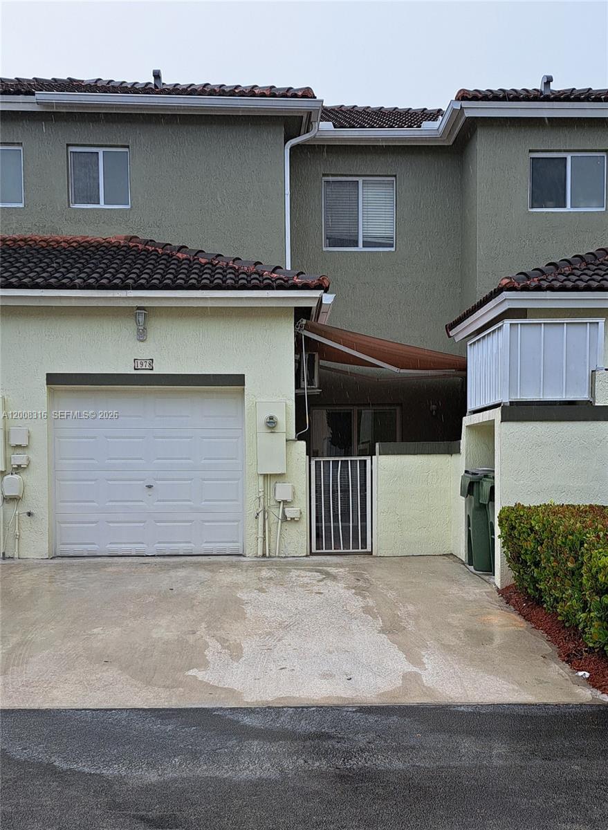 TOWNGATE NORTH - Residential