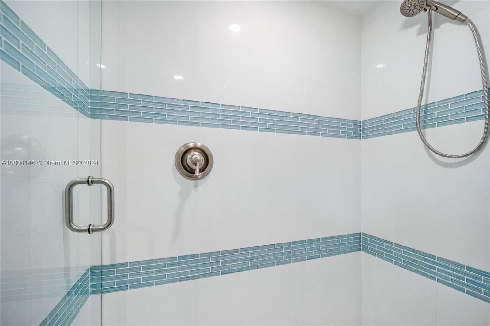 TOWN OF HALLANDALE - Residential Lease