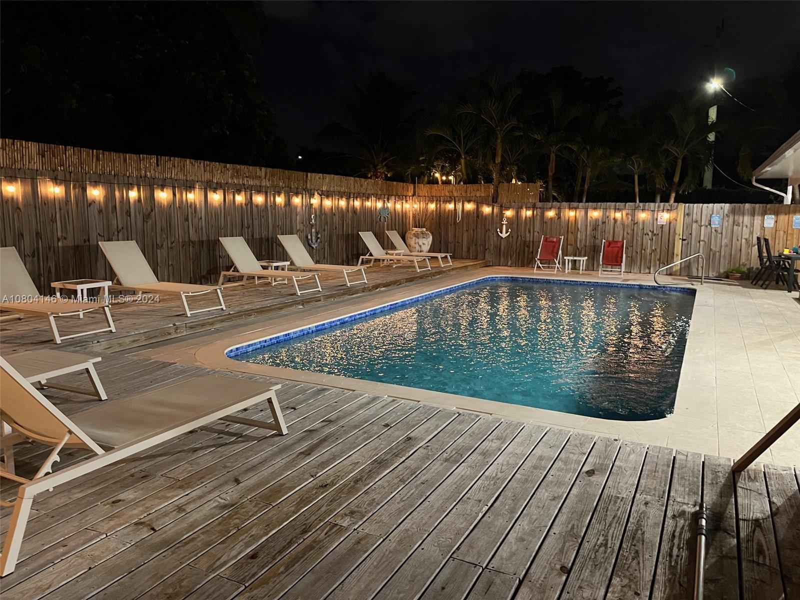 TOWN OF HALLANDALE - Residential Lease