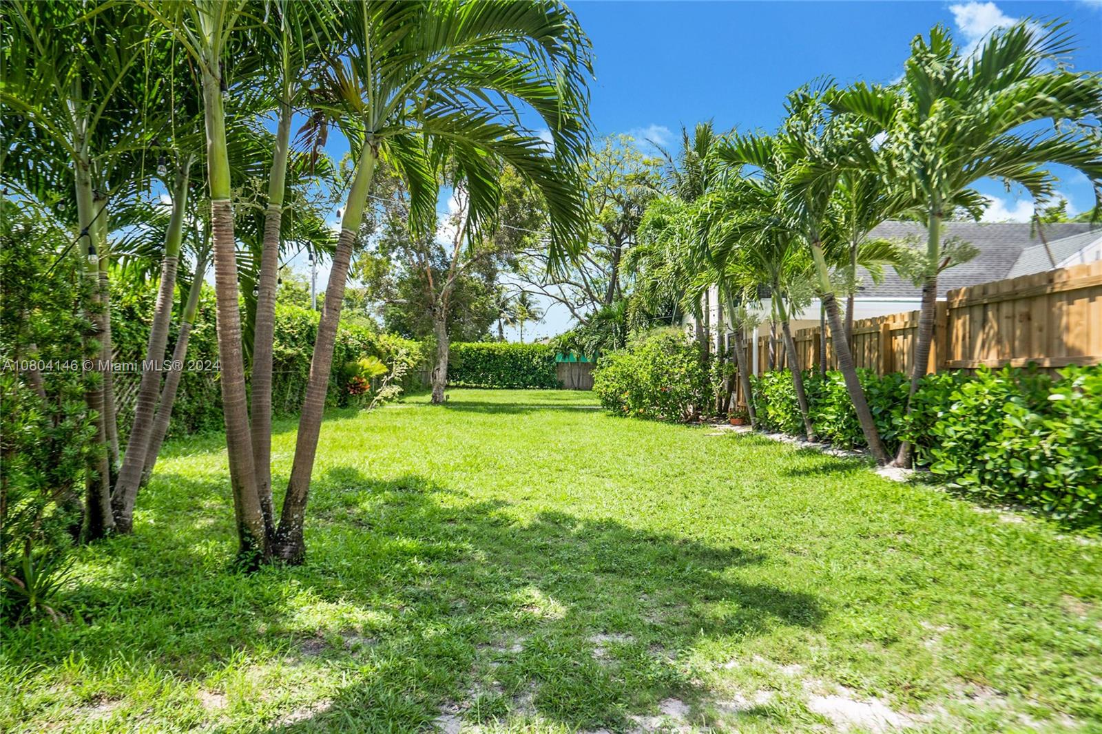 TOWN OF HALLANDALE - Residential Lease