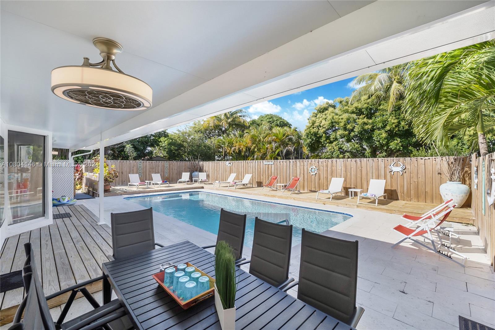 TOWN OF HALLANDALE - Residential Lease