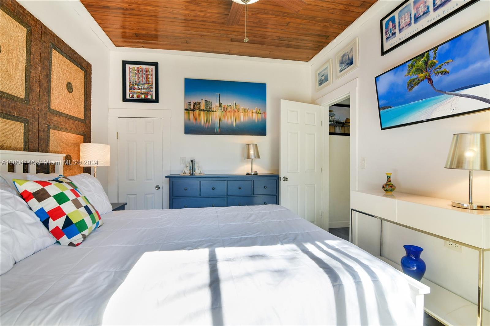 TOWN OF HALLANDALE - Residential Lease