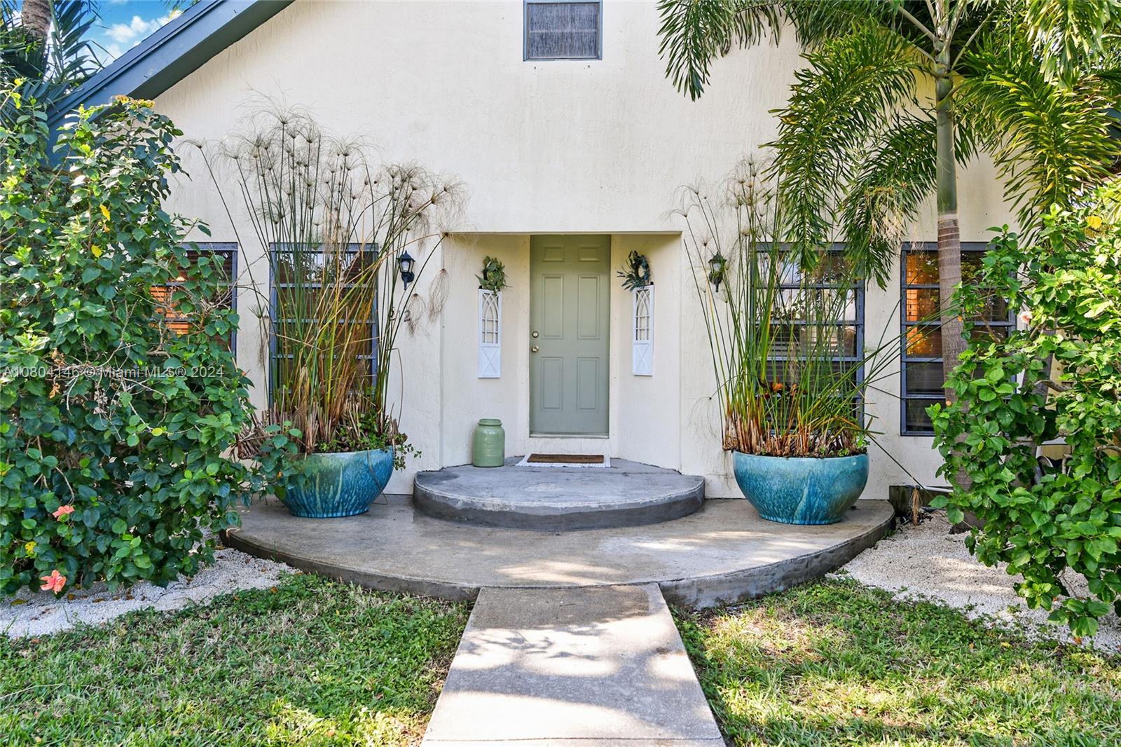 TOWN OF HALLANDALE - Residential Lease