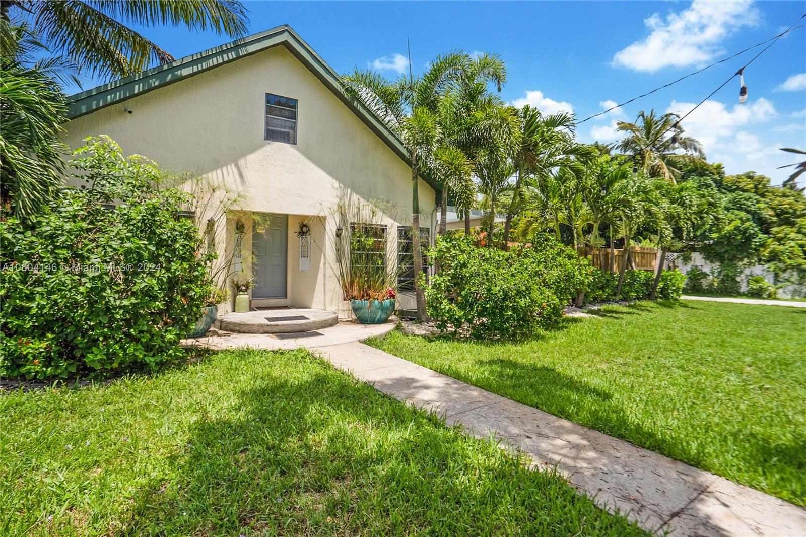 TOWN OF HALLANDALE - Residential Lease