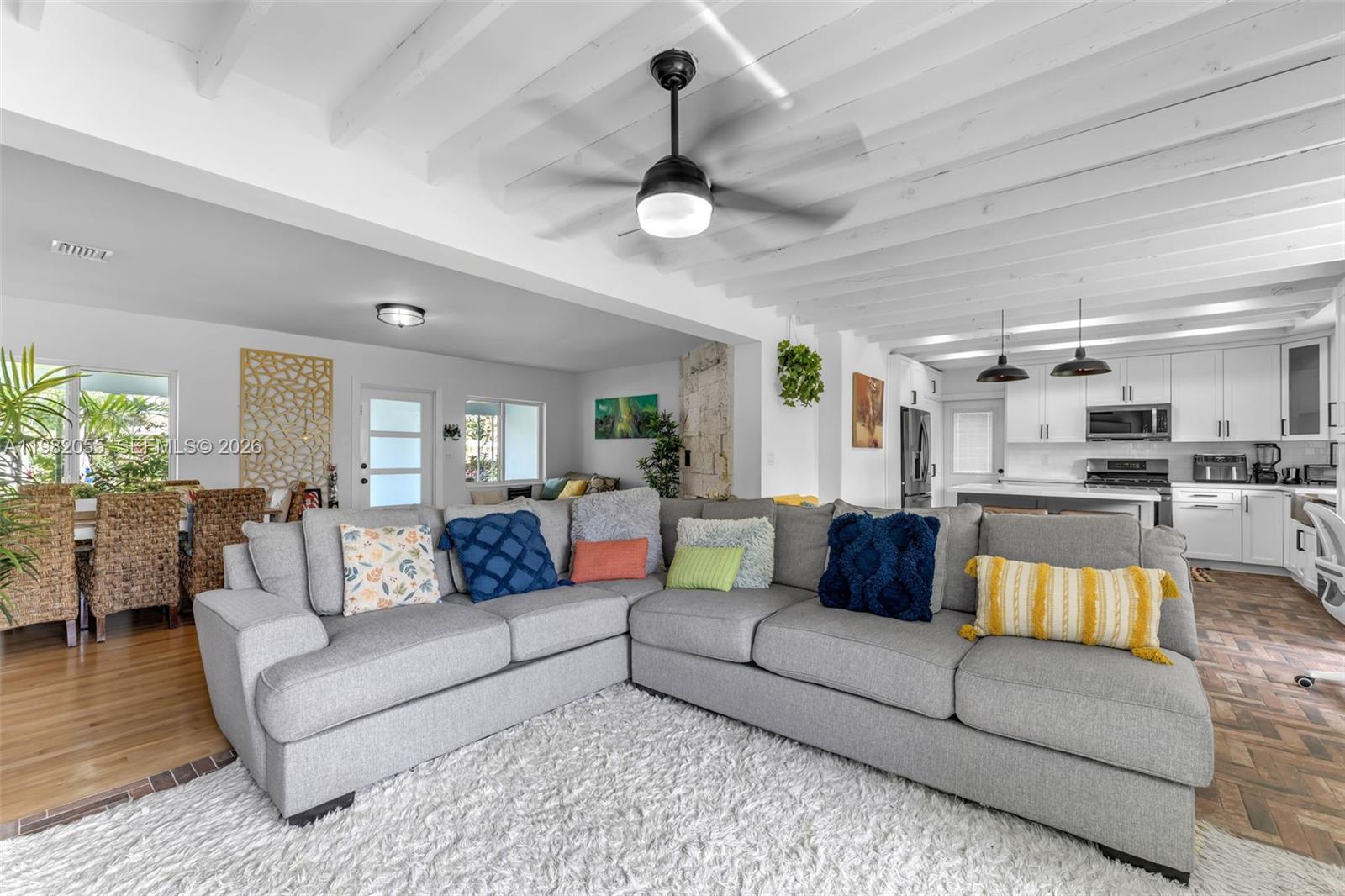 COUNTRY CLUB ESTS SEC 1 RE - Residential Lease