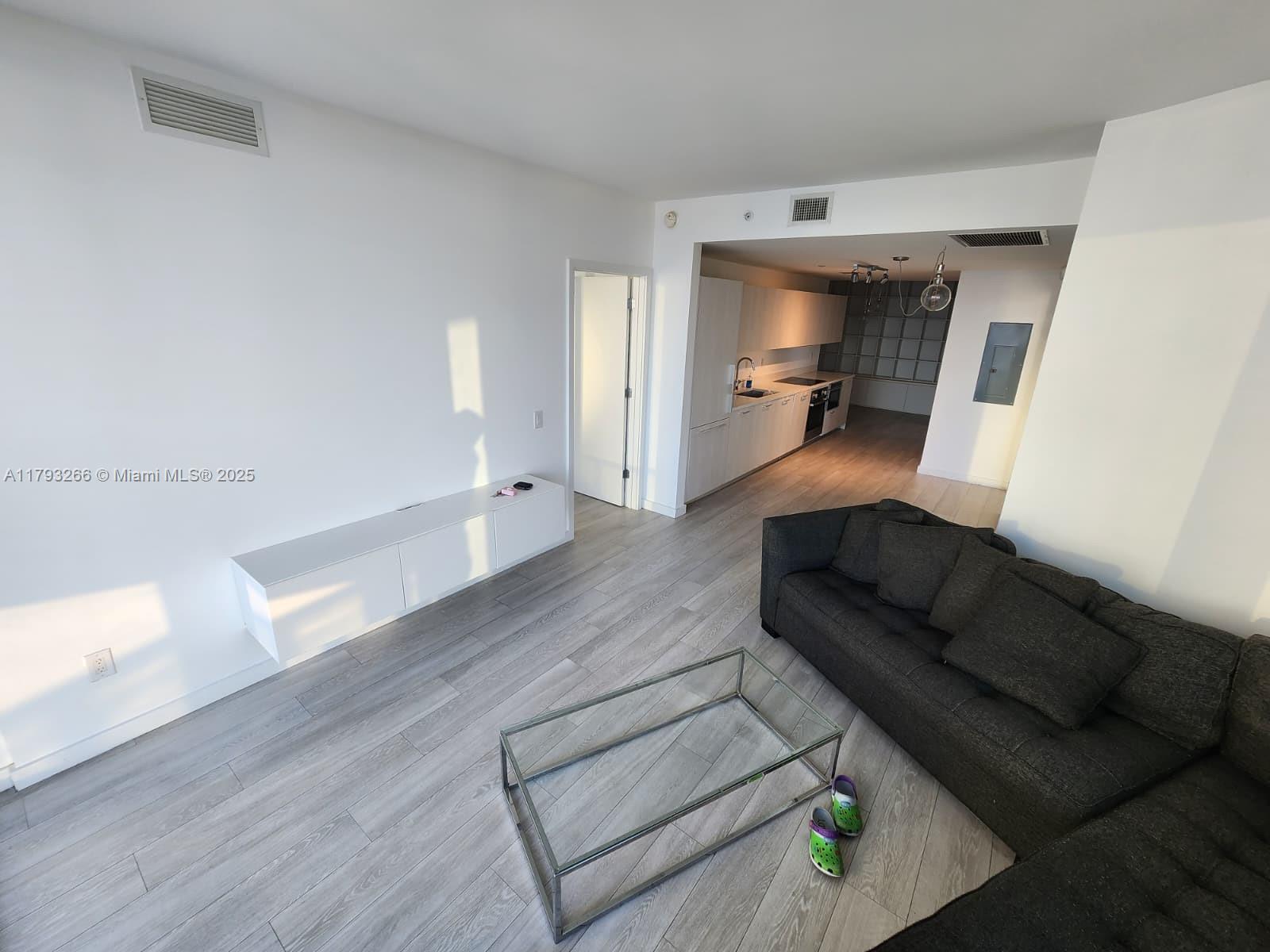 501 NE 31st St 2401