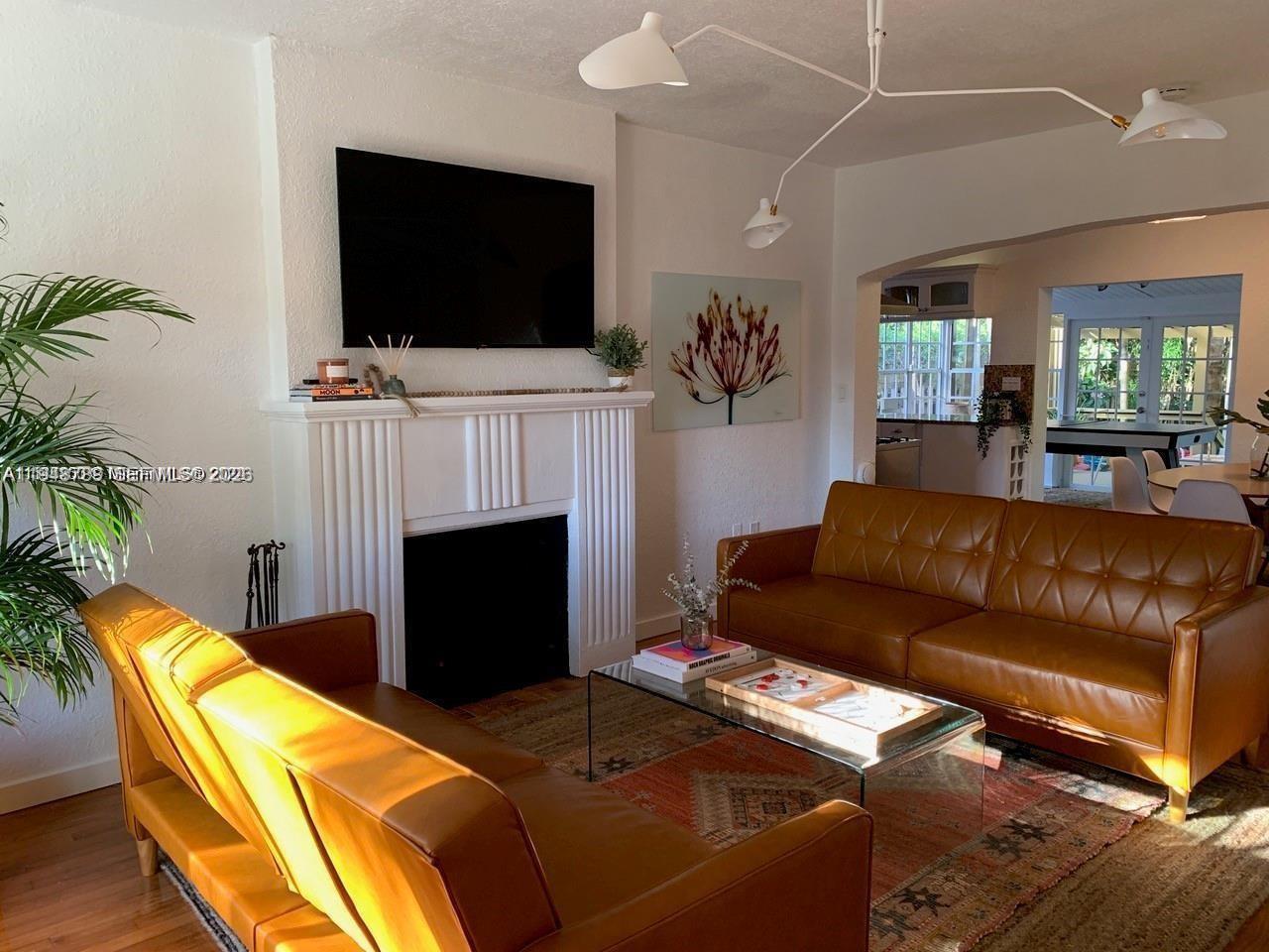 HOLLEMAN PARK - Residential