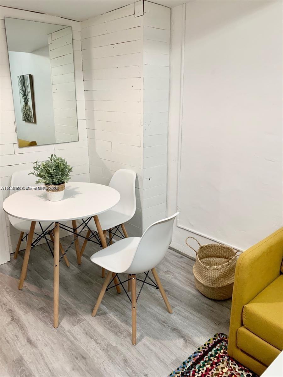 HOLLEMAN PARK - Residential