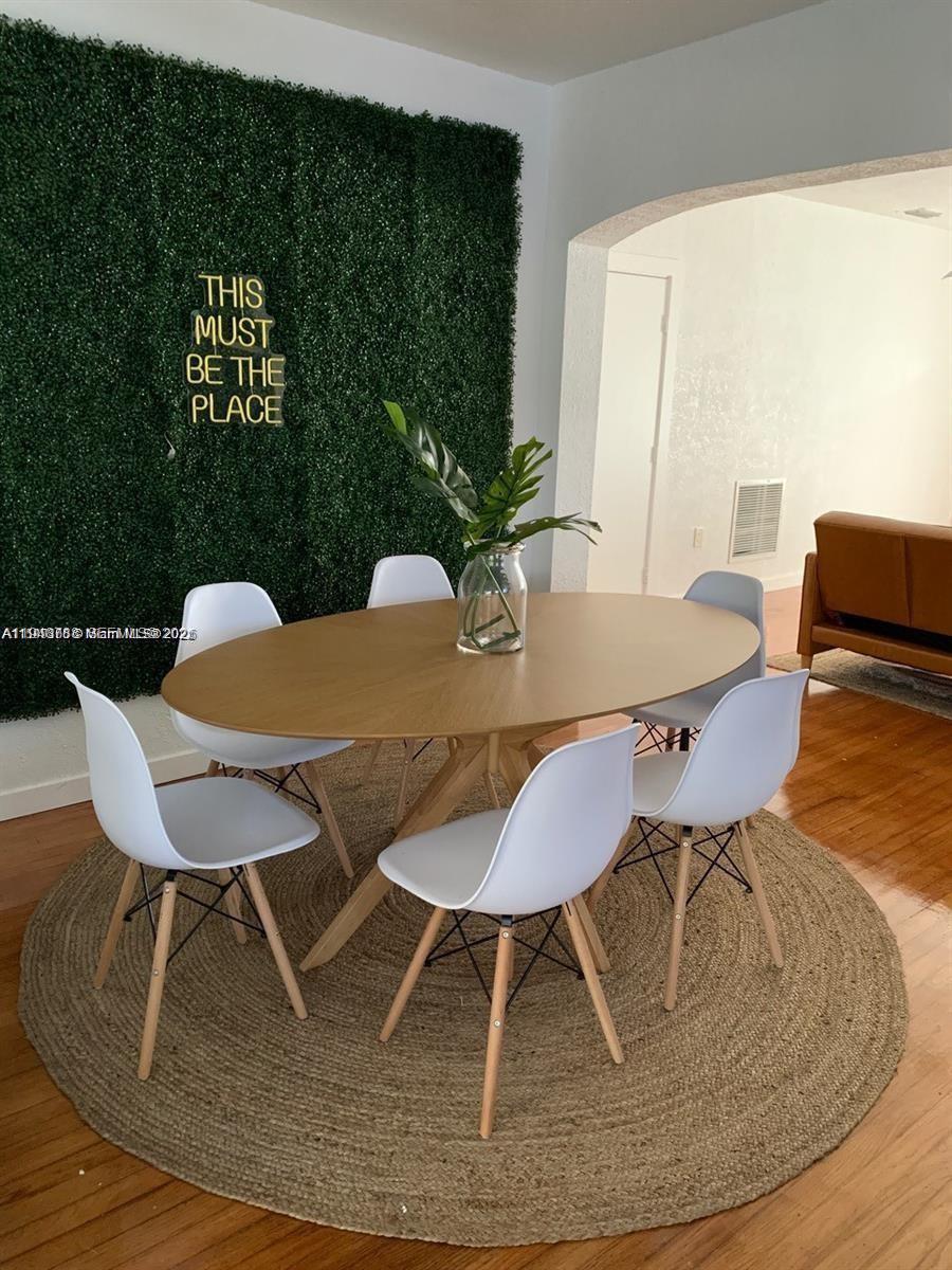 HOLLEMAN PARK - Residential