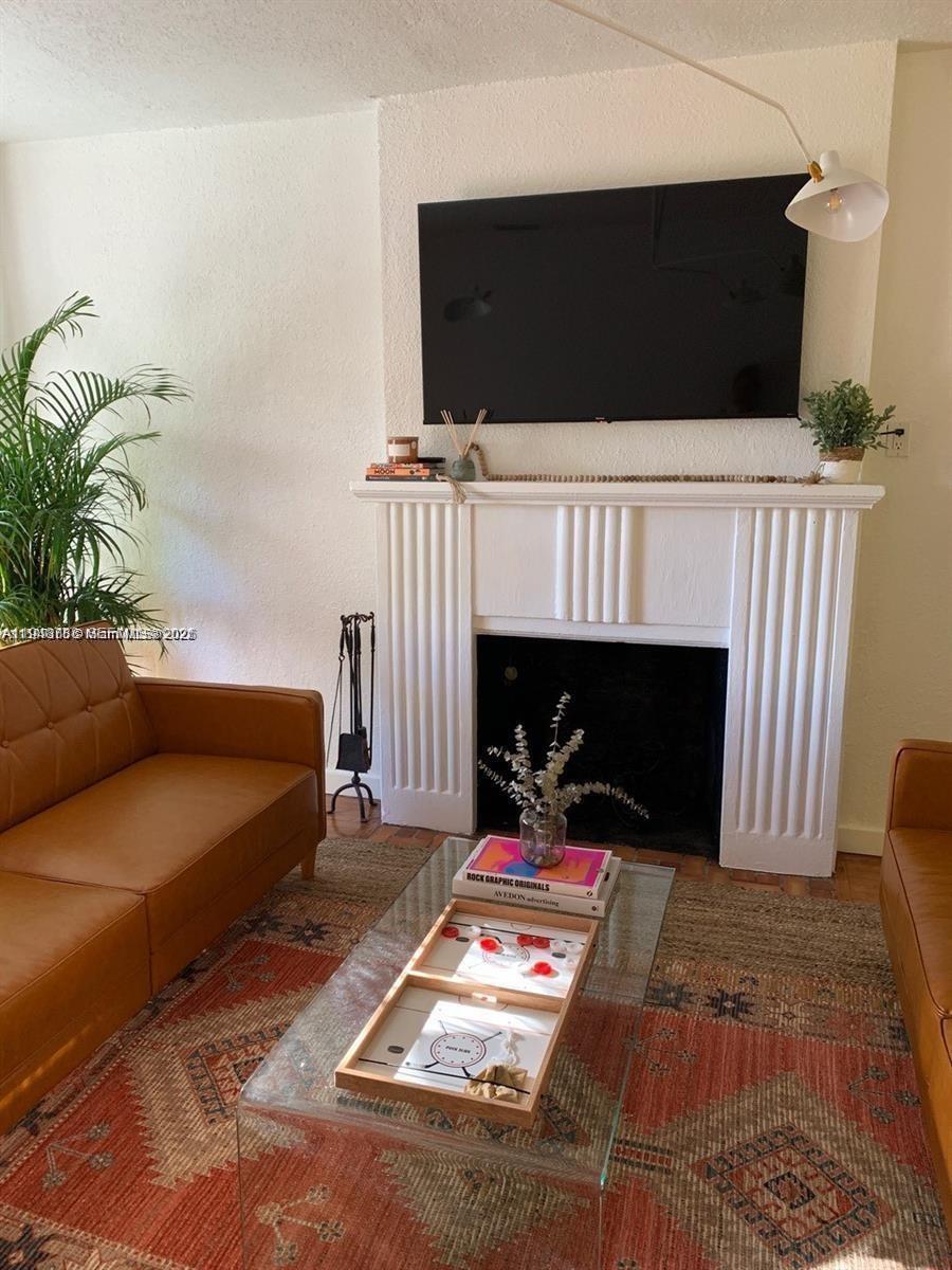 HOLLEMAN PARK - Residential