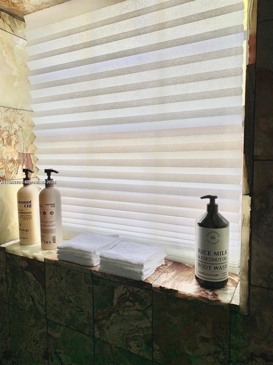 HOLLEMAN PARK - Residential