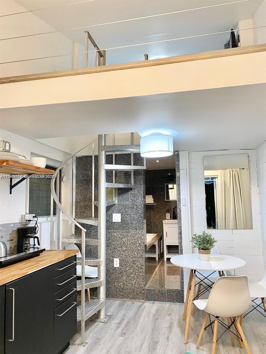 HOLLEMAN PARK - Residential