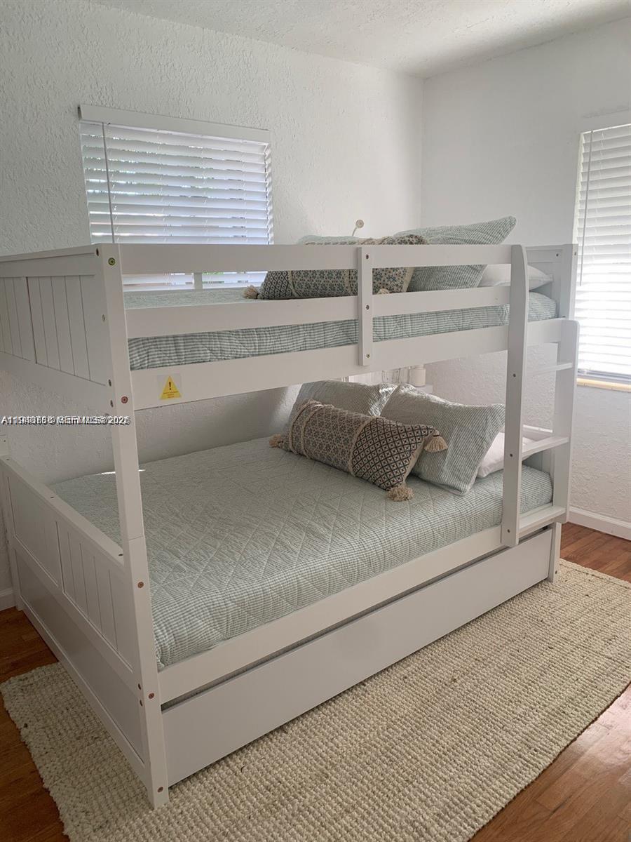 HOLLEMAN PARK - Residential