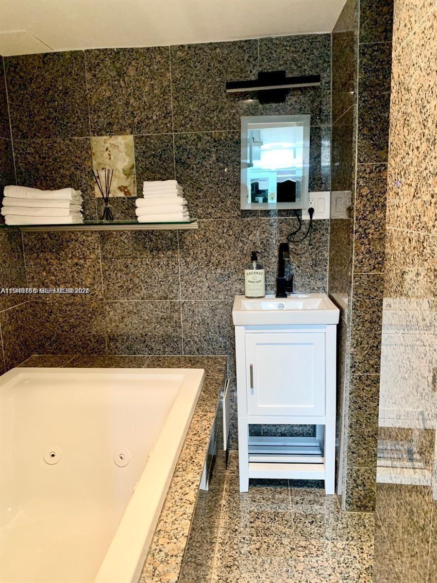 HOLLEMAN PARK - Residential