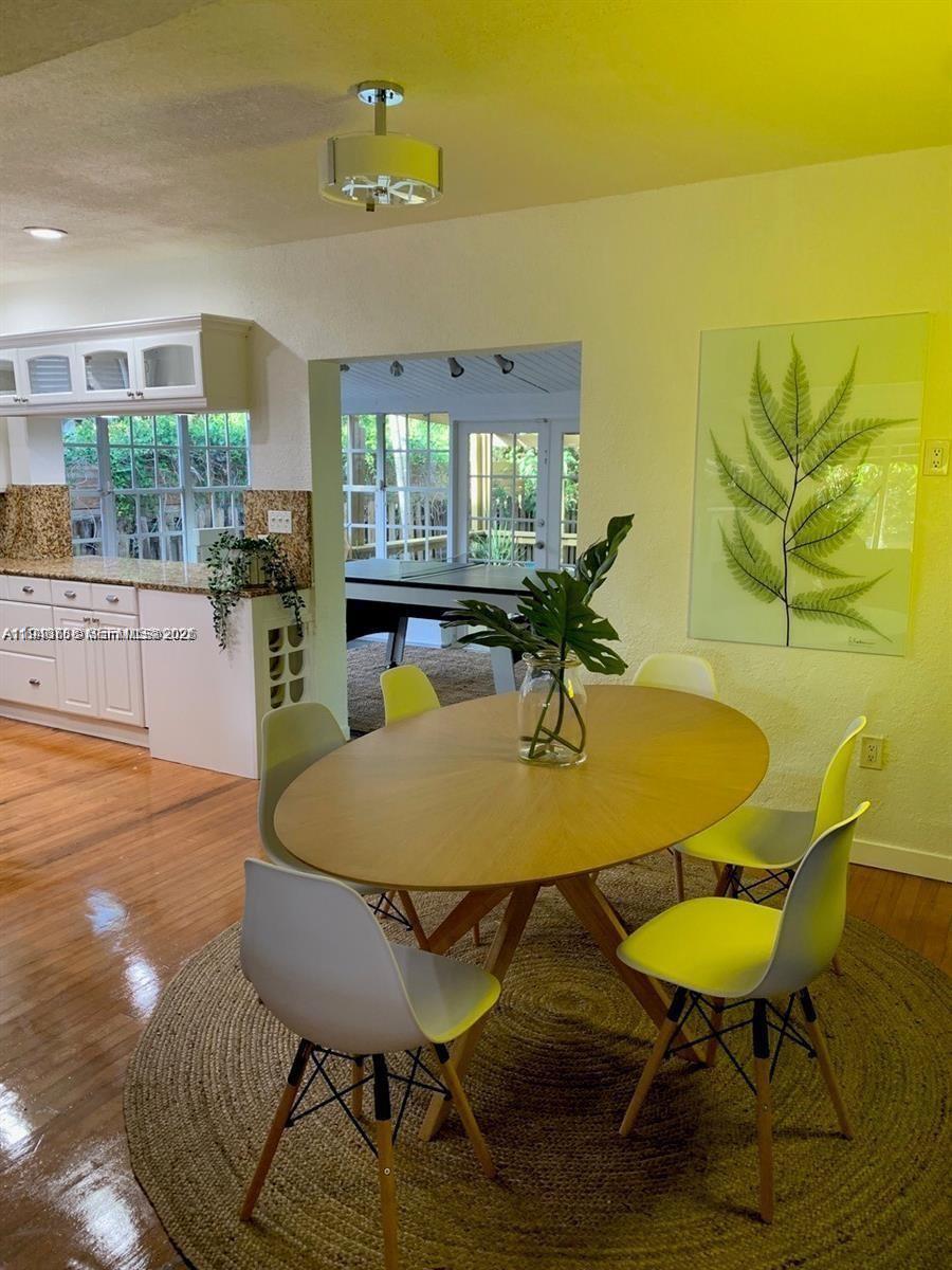 HOLLEMAN PARK - Residential